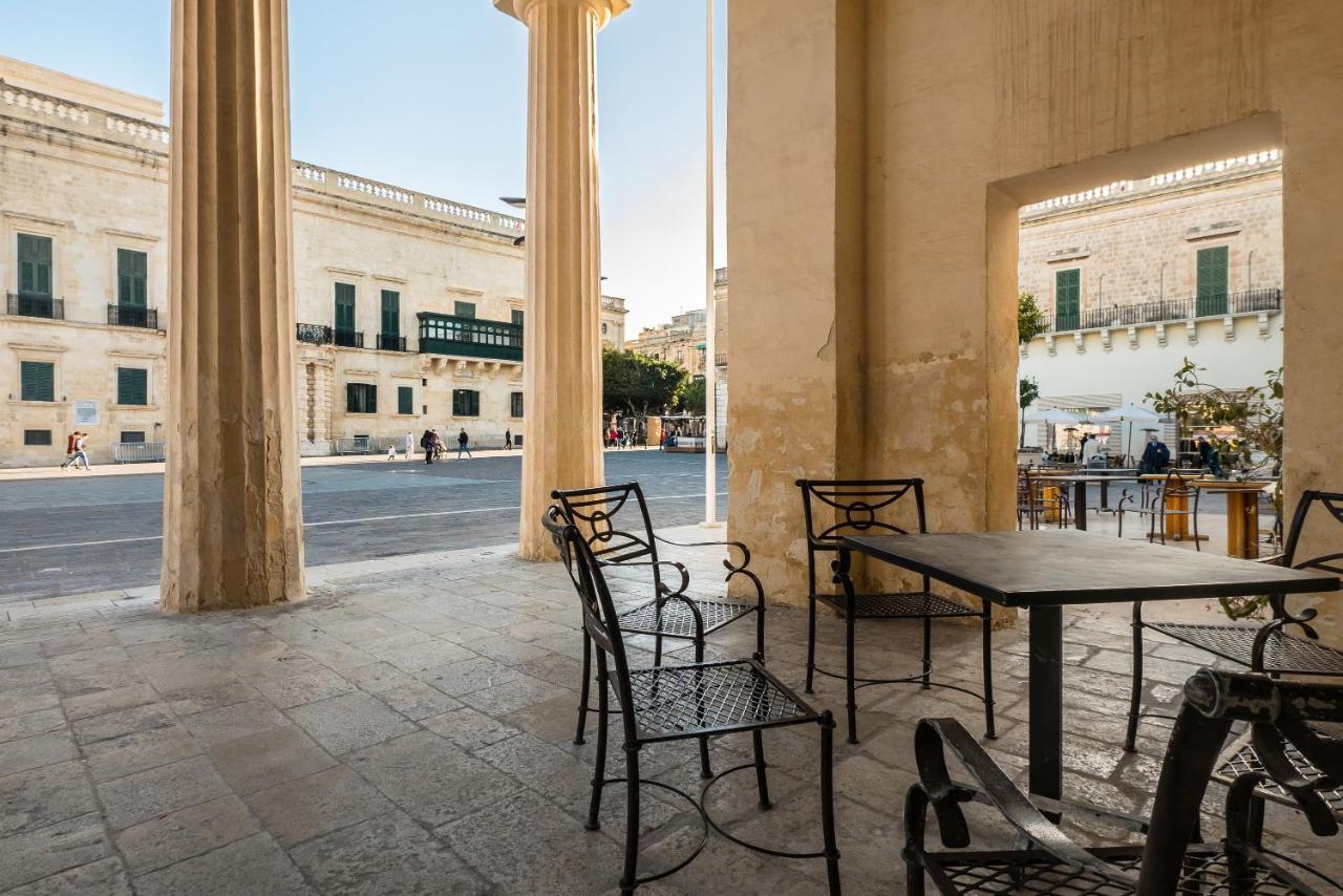 Valletta Main Street Apartment Deluxe Exterior photo